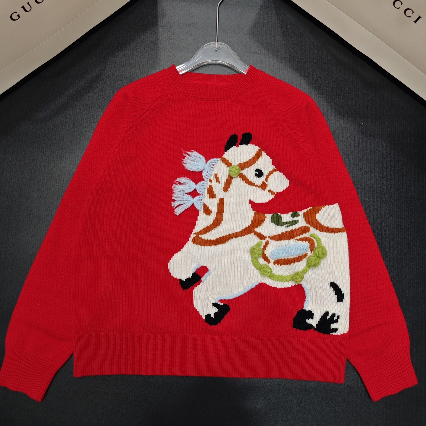 NO:712888,Ed Get Rich Now New Year Pullover Long Sleeve 850792 Wool Version S.M.L Size,,19860909Ed 马上有钱新年套头长袖 850792 羊毛版本S.M.L码,,,Women's clothing
