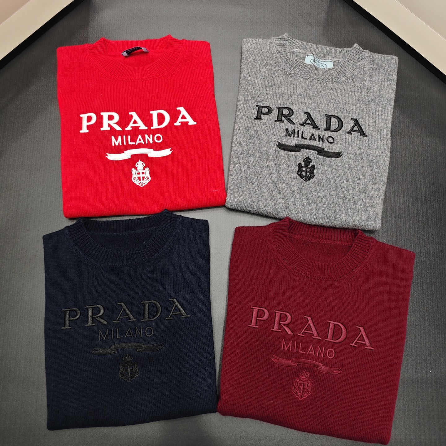 NO:716256,P home letter embroidered short sleeves 840162 wool version S.M.L size, T-shirt,19860909P家 字母刺绣短袖 840162 羊毛版本 S.M.L码,,T-shirt,,Women's clothing