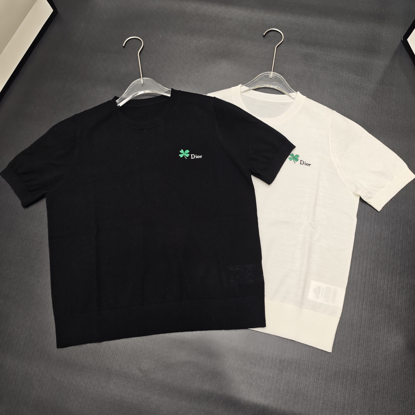 NO:729647,D Home Four-leaf clover embroidered pullover short sleeves 8500808 Wool version S.M.L size, dior, T-shirt,19860909D家 四叶草刺绣套头短袖 8500808 羊毛版本S.M.L码,,dior,T-shirt,,Women's clothing