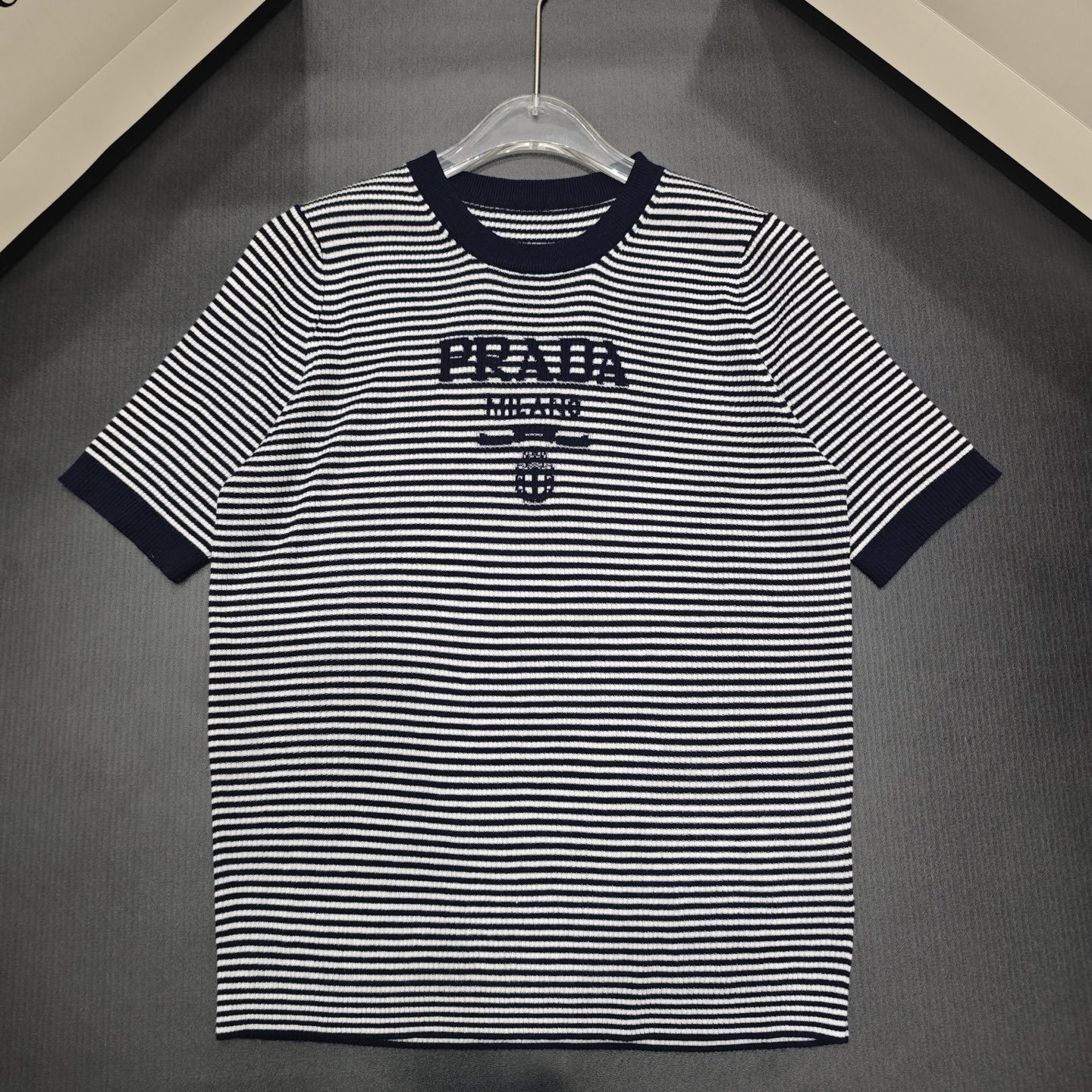 NO:752759,P Home Striped Round Neck Letter Short Sleeve 860014 Wool Version S.M.L Size,,T-shirt,19860909P家  条纹圆领字母短袖 860014 羊毛版本S.M.L码,,T-shirt,,Women's clothing