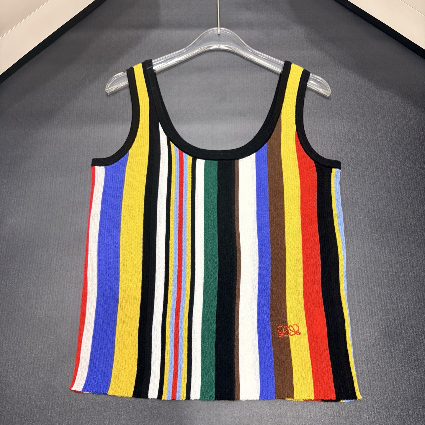 NO:793186,Lew rainbow striped vest 860057 wool version S.M.L size,,19860909Lew 彩虹条小背心 860057 羊毛版本S.M.L码,,,Women's clothing