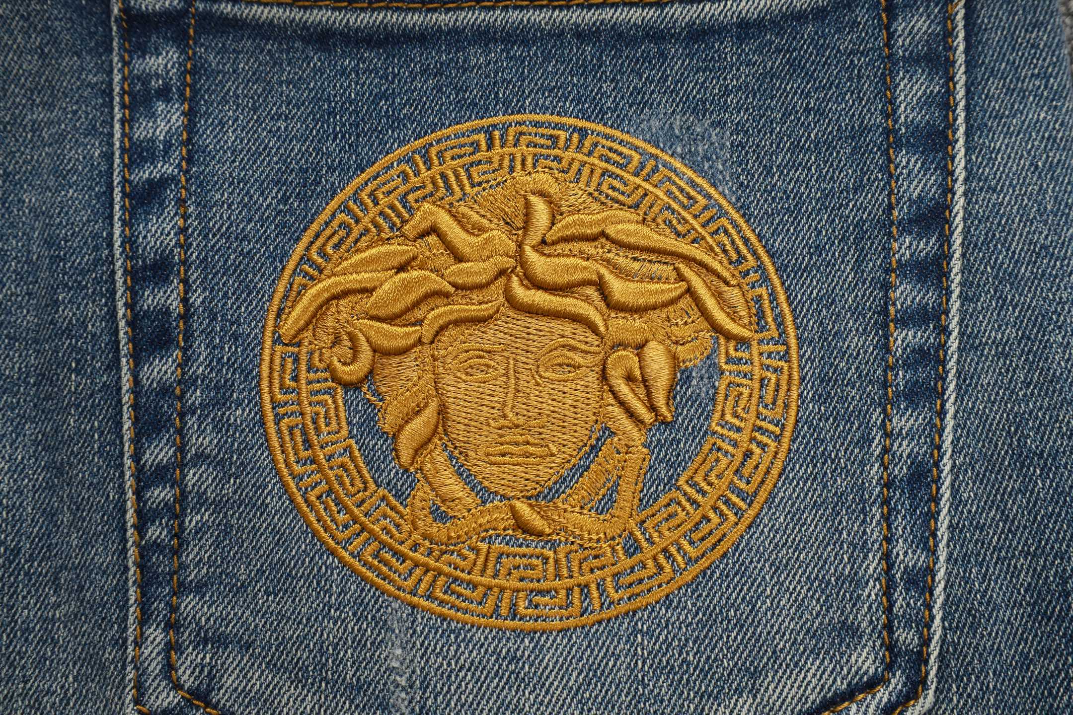   范思哲 2025-春季新款高端品质牛仔裤 弹力 修身显瘦小直筒 潮范奢华 细节精致到位 板型秒赞 秒