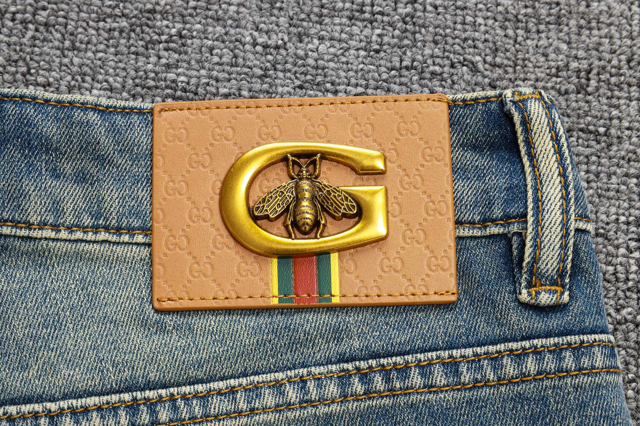   GUCCI 2025-春季新款高端品质牛仔裤 弹力 宽松直筒 潮范奢华 细节精致到位 板型秒赞 秒赞