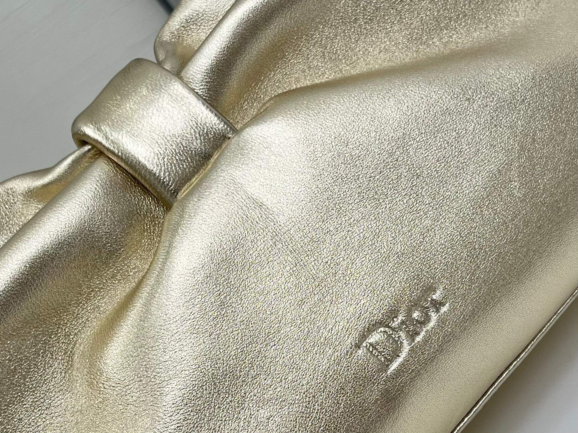 Сумка женская Dior Bow золотая
