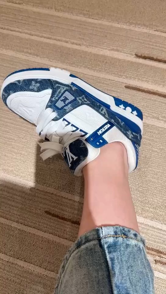 Louis Vuitton Lv trainer 配色