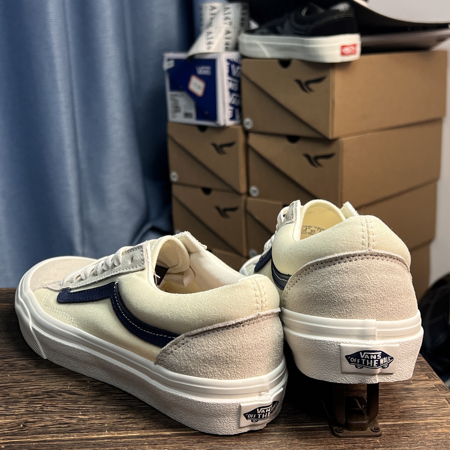 Vans Old Skool 36 蓝条米白Vans家火爆全球的超经典款式再度来袭！永不过时的穿搭单品！