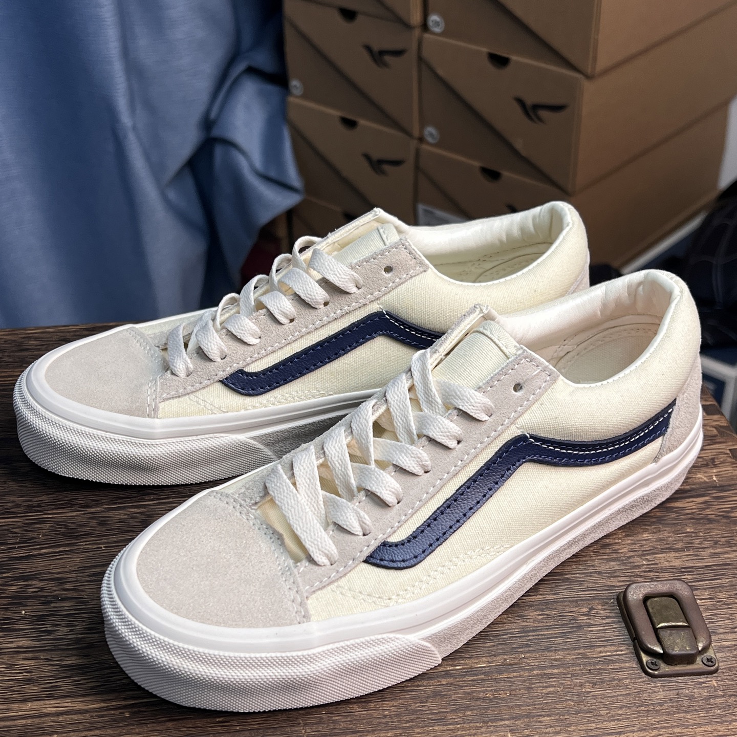 Vans Old Skool 36 蓝条米白Vans家火爆全球的超经典款式再度来袭！永不过时的穿搭单品！