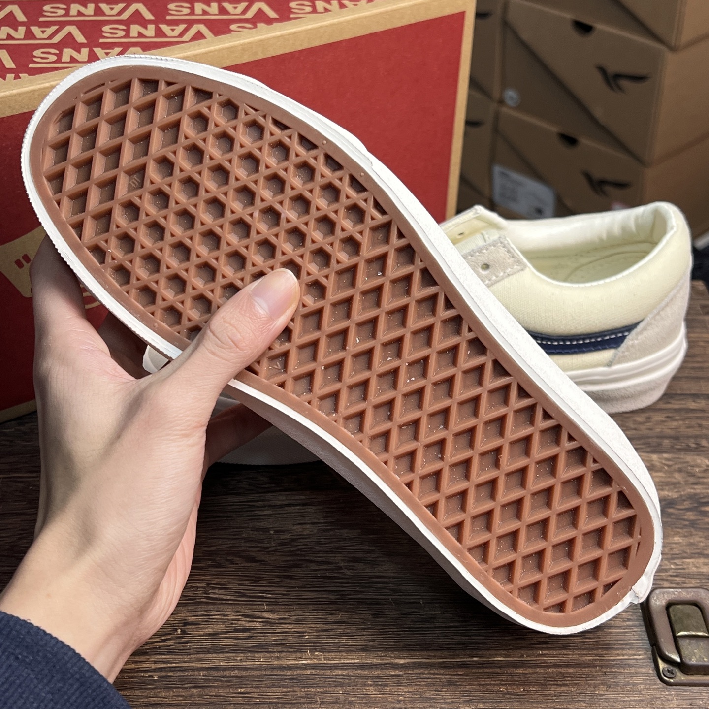 Vans Old Skool 36 蓝条米白Vans家火爆全球的超经典款式再度来袭！永不过时的穿搭单品！