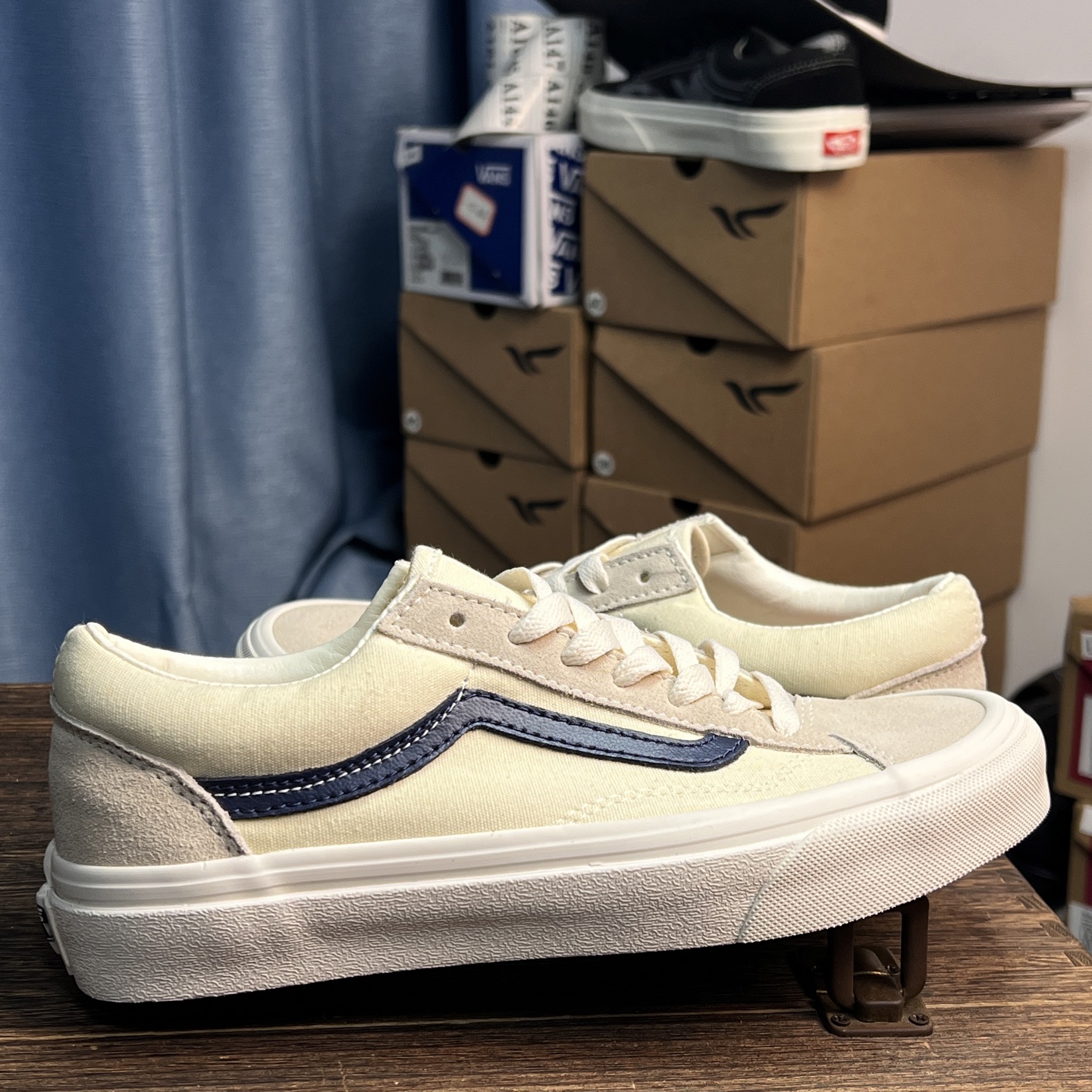 Vans Old Skool 36 蓝条米白Vans家火爆全球的超经典款式再度来袭！永不过时的穿搭单品！