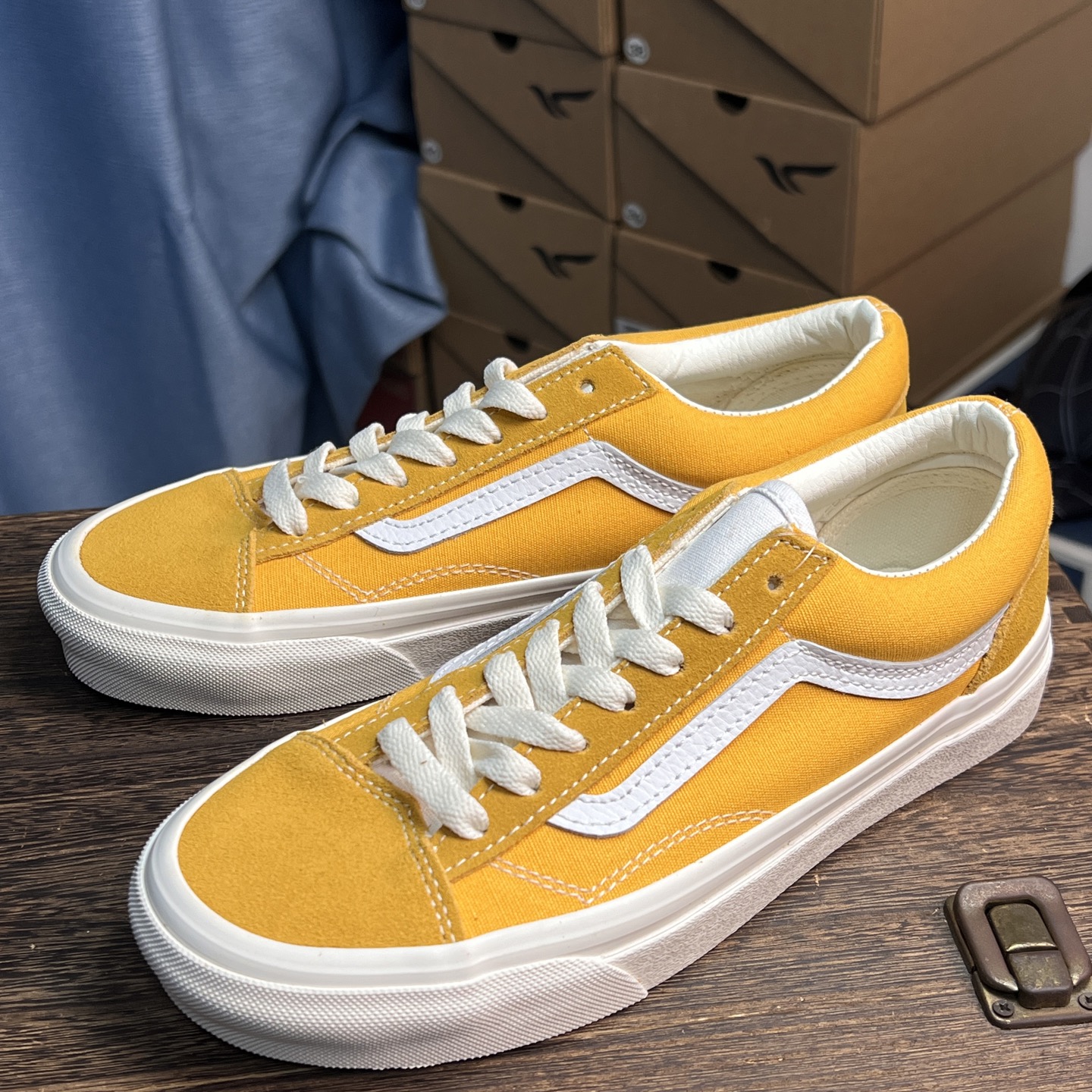 Vans Old Skool 36 白条黄色Vans家火爆全球的超经典款式再度来袭！永不过时的穿搭单品！