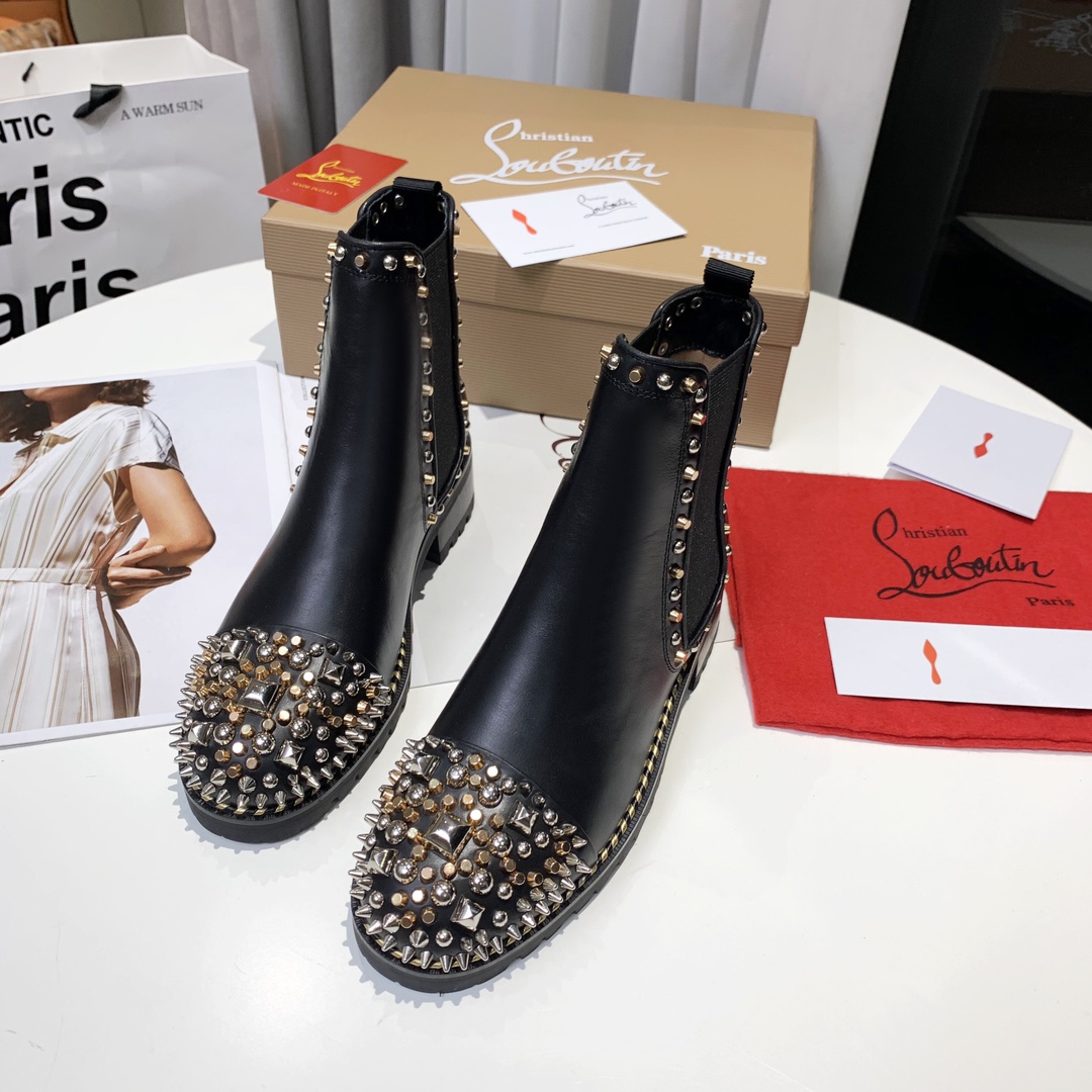 经典爆款.经久好看.上图必卖.ChristianLouboutin秋冬款原版开发高品质专柜新品原版套宣饱