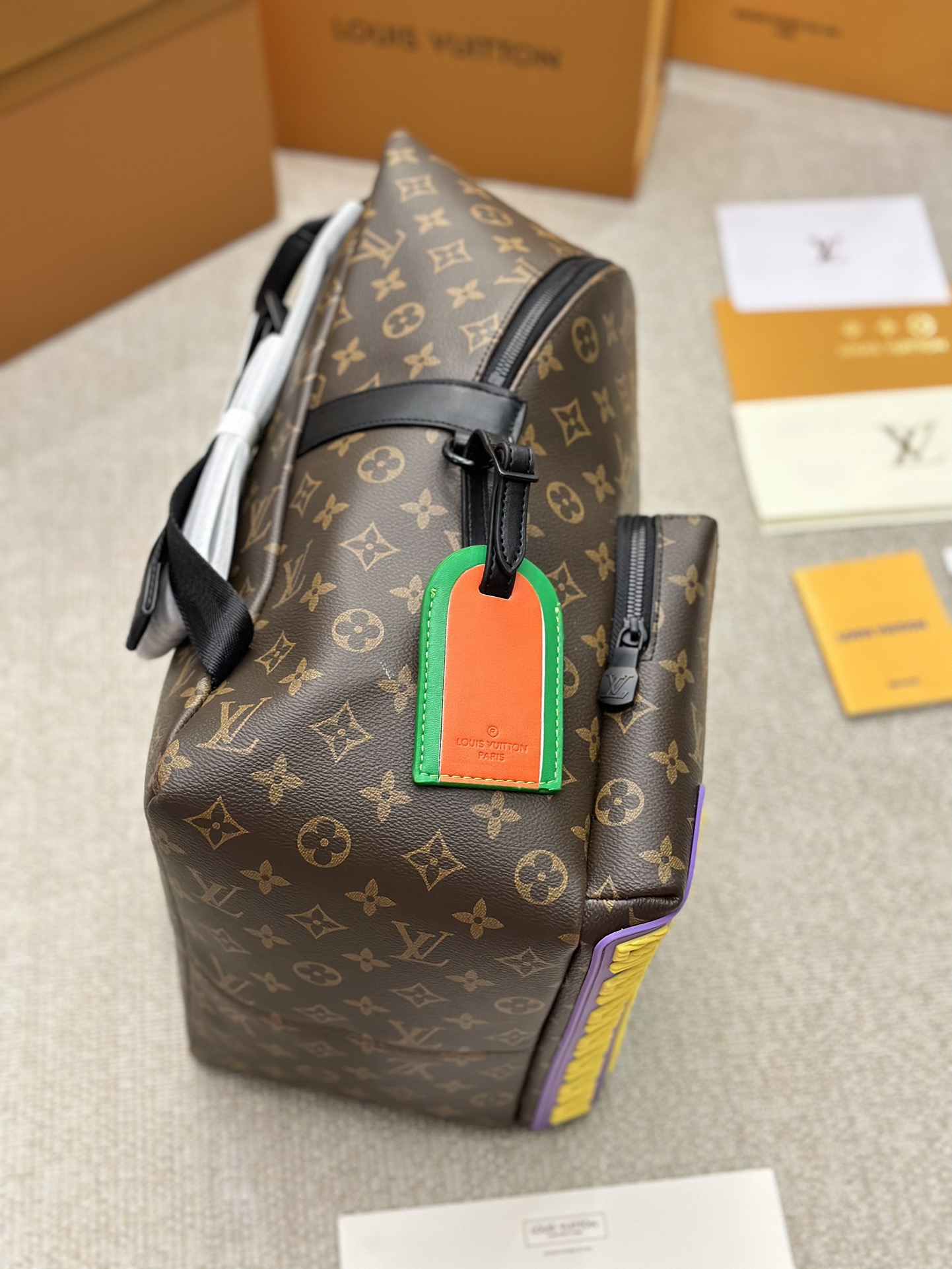 Practical Boys’ Recommendation: Cowskin Shoulder Bag for Men, 32 * 37 cm - 图片 5