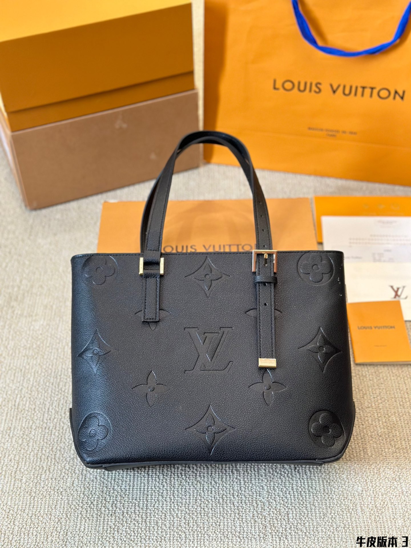 Louis Vuitton Taschen Handtaschen Tragetaschen Gold Gelb Unisex Rindsleder