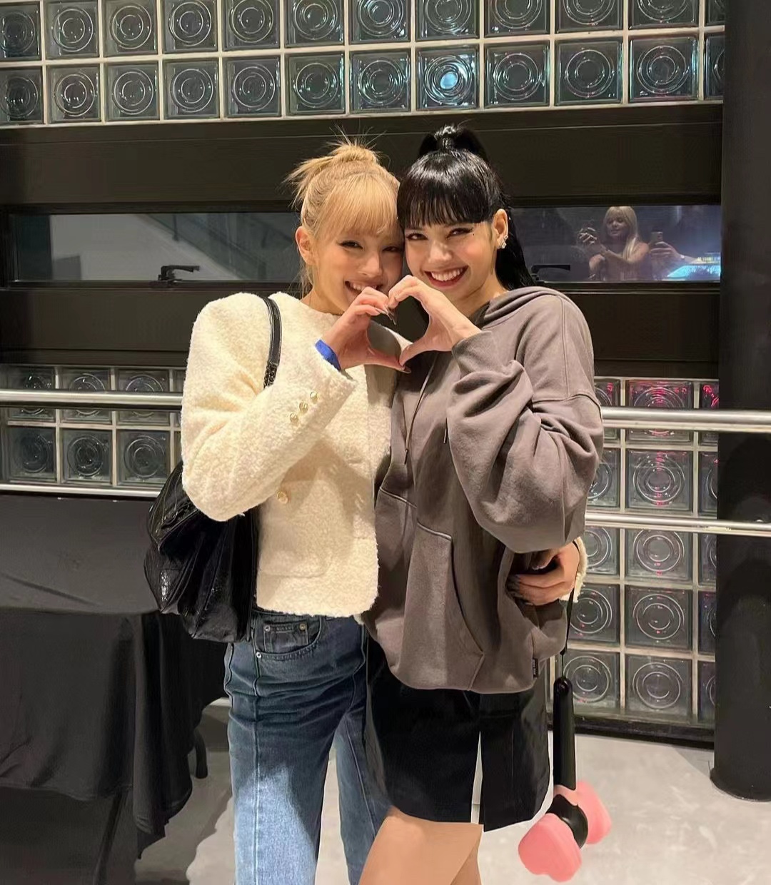 大人気偽物 トートバッグ ロゴ カーフスキン