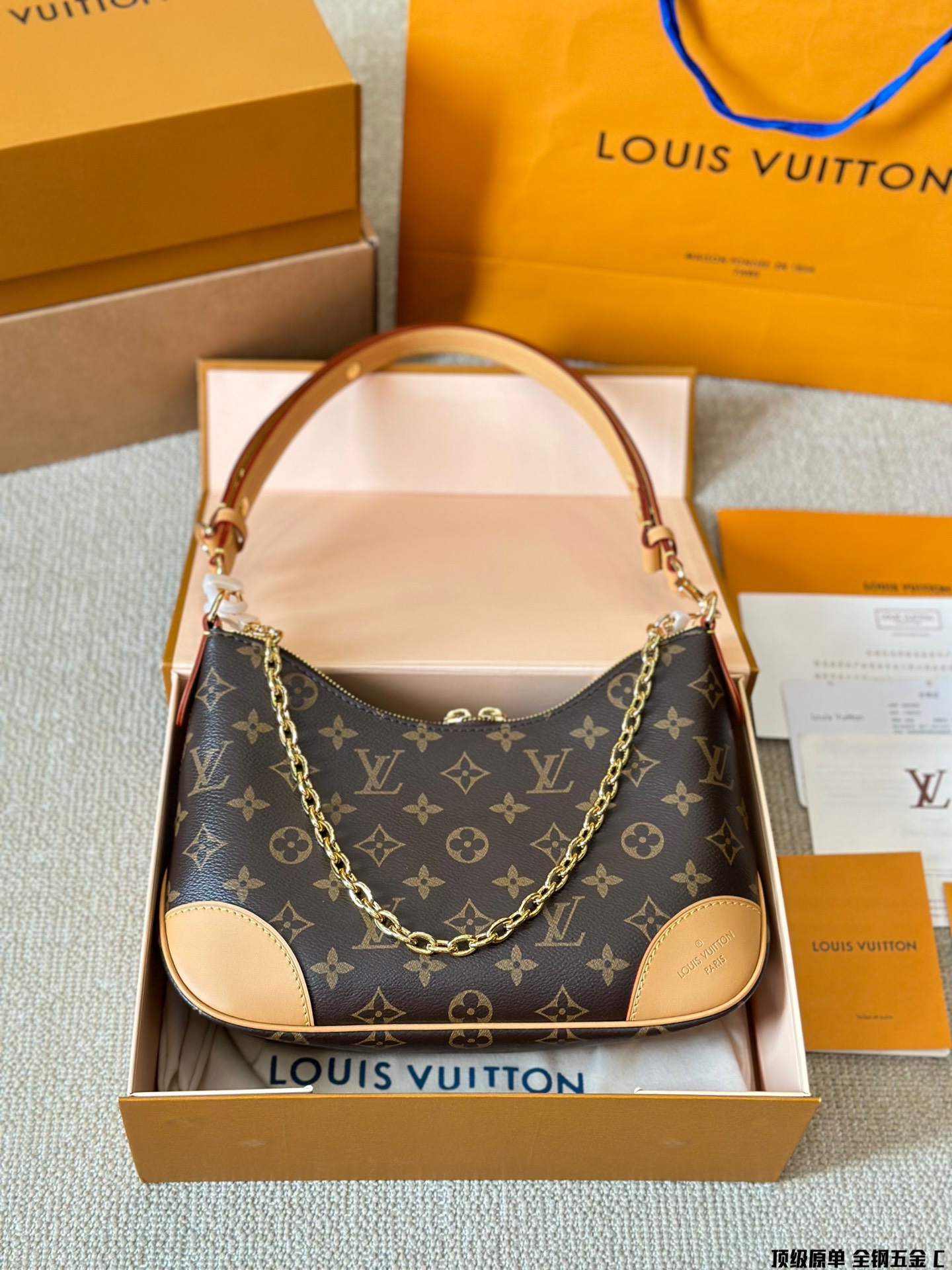 Louis Vuitton LV Boulogne Sacs Besace Réplique de classe AAA
 Or Femmes Hommes Tout en acier Cuir vache Fashion La chaîne