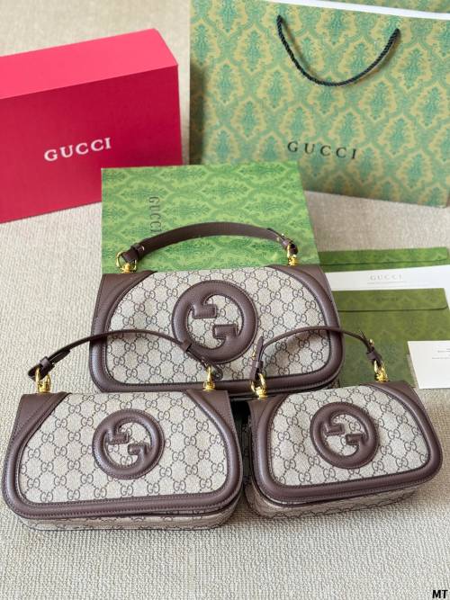 Gucci Blondie Handbag: Iconic Interlocking G Logo, Retro-Chic Design 1 Gucci Blondie Handbag: Iconic Interlocking G Logo, Retro-Chic Design