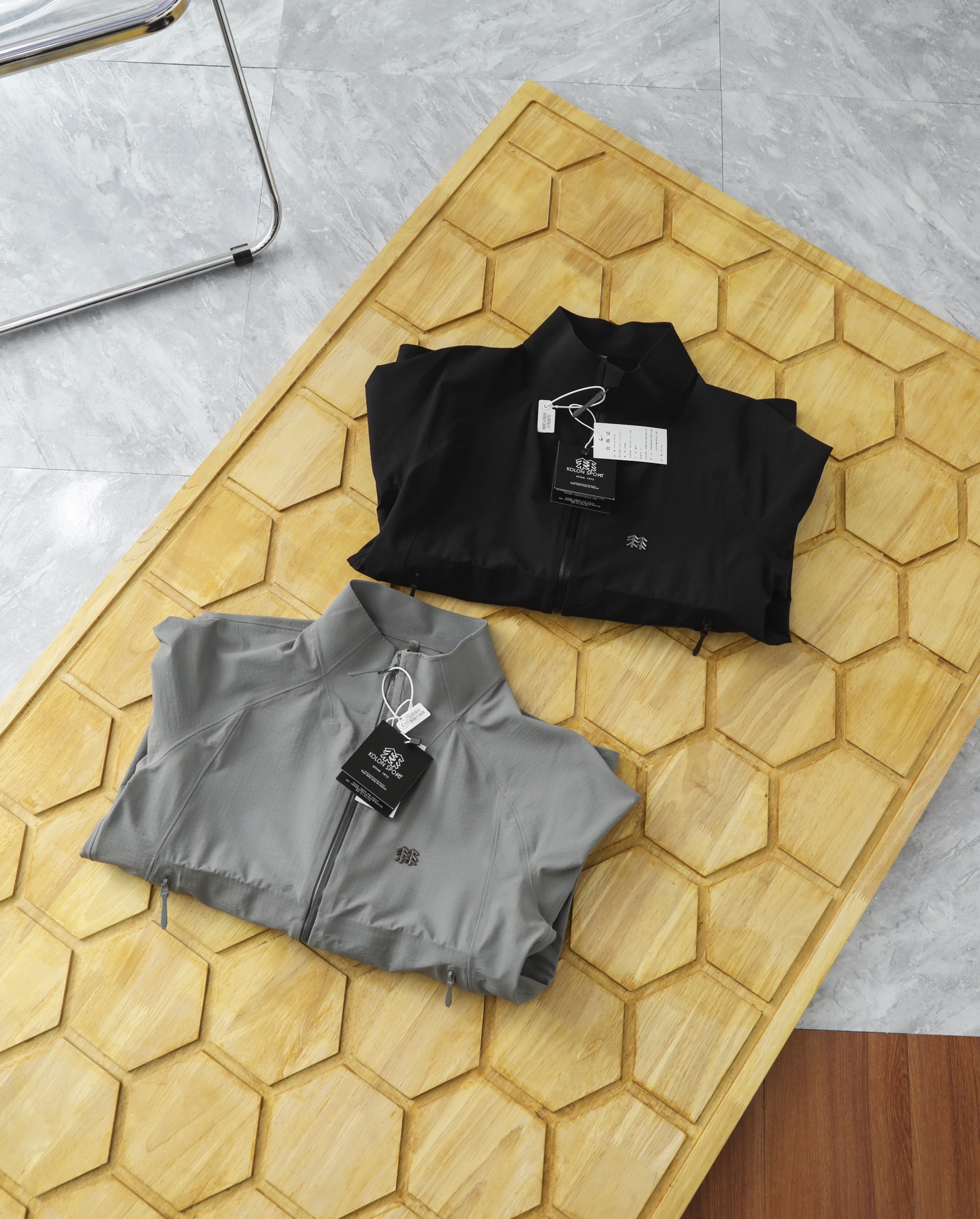 KOLON SPORT Casual Outdoor Jacket - Stylish, Comfortable, and Versatile