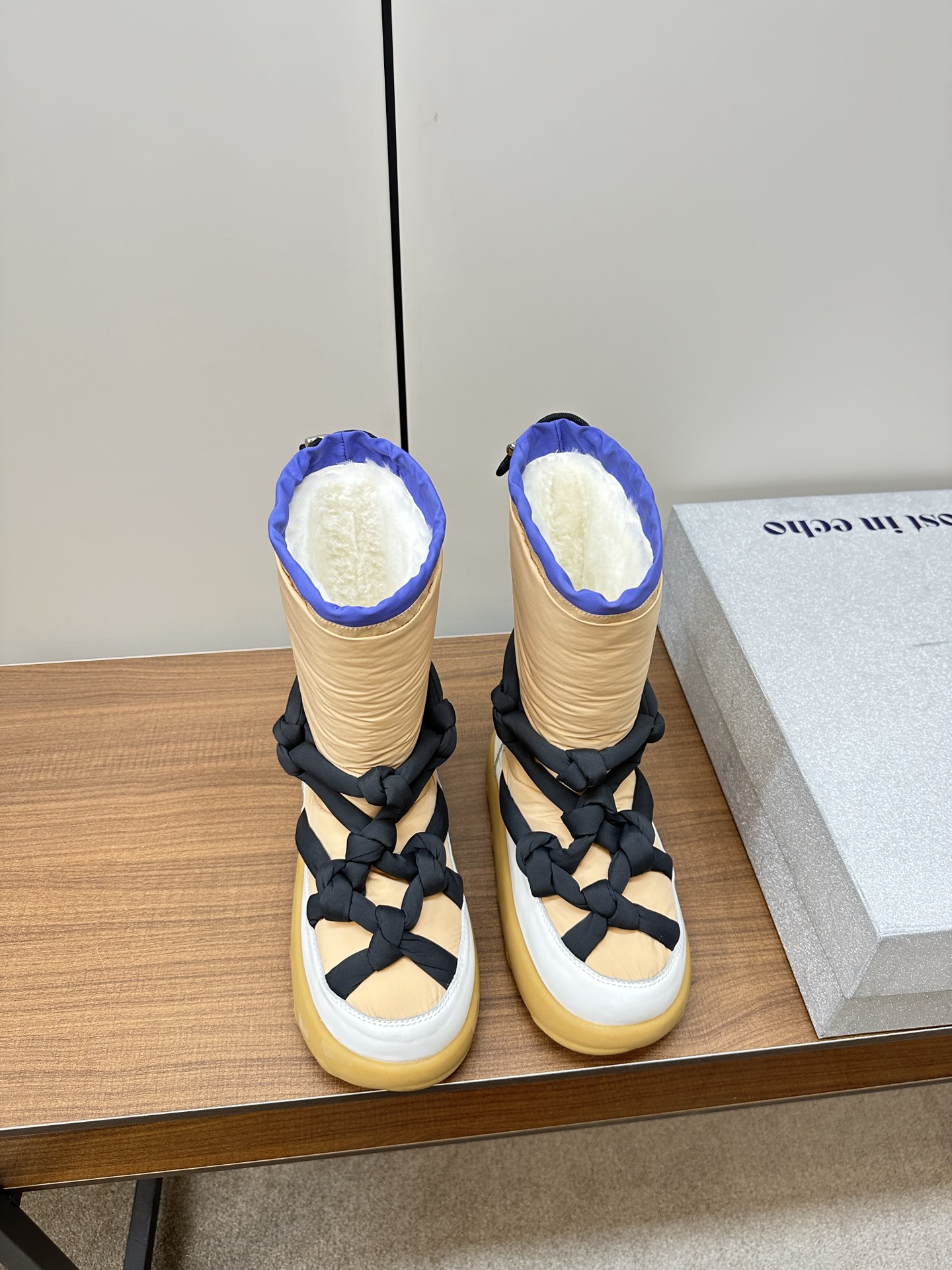 “High-Quality Designer Shoes for Brave Contemporary Women in Waterproof Velvet”