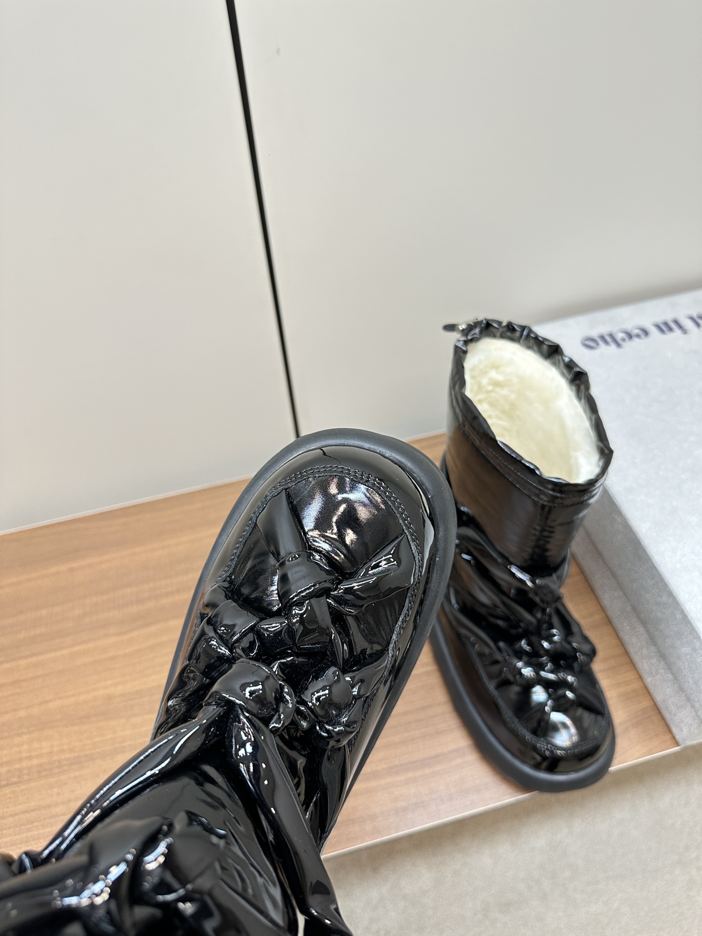 Designer’s Fashion: High-Quality Shoes for Brave Contemporary Women - 图片 7