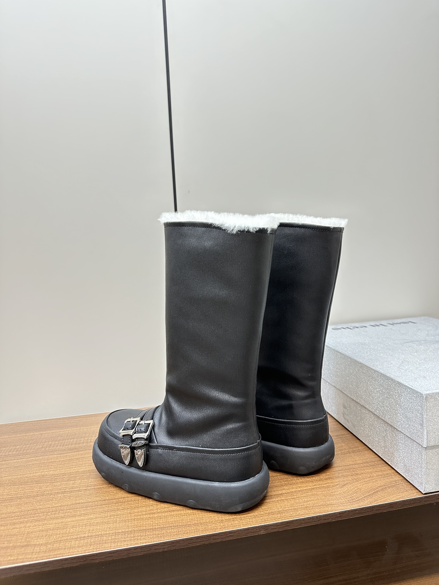 Designer’s Fashion: High-Quality, Comfortable Shoes for Modern Women - 图片 9