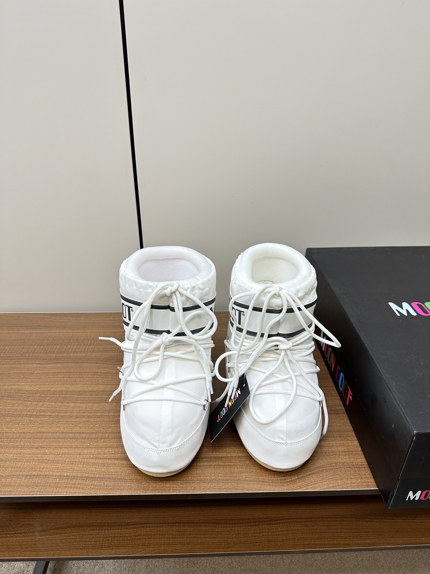 Moon Boot2023vs P775: Stylish Snow Boots for Autumn/Winter with Inner Growth 4cm