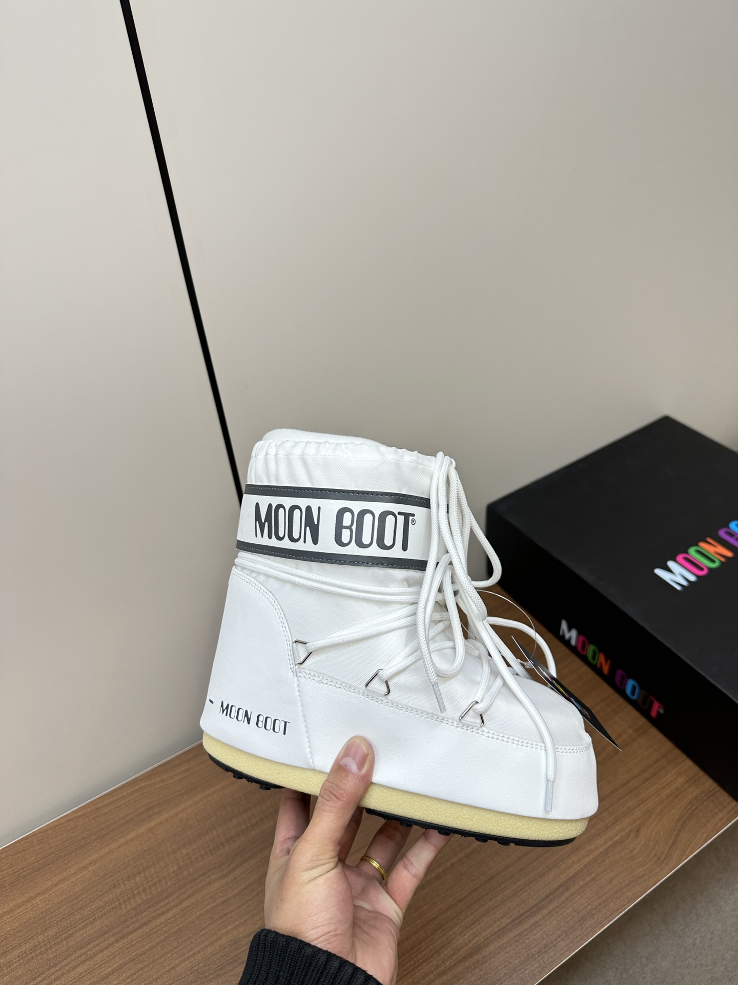 Moon Boot2023vs P775: Stylish Snow Boots for Autumn/Winter with Inner Growth 4cm - 图片 6