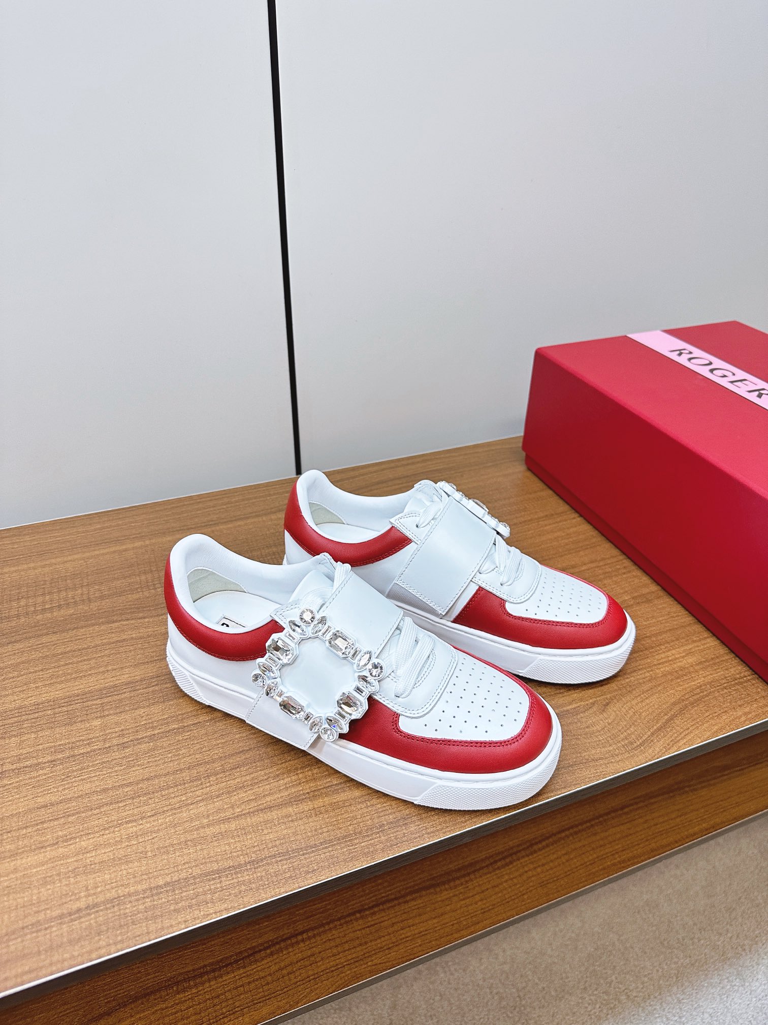 2024 New RV Macalon Shoes: Urban Fashion and Utility in Motion - 图片 2