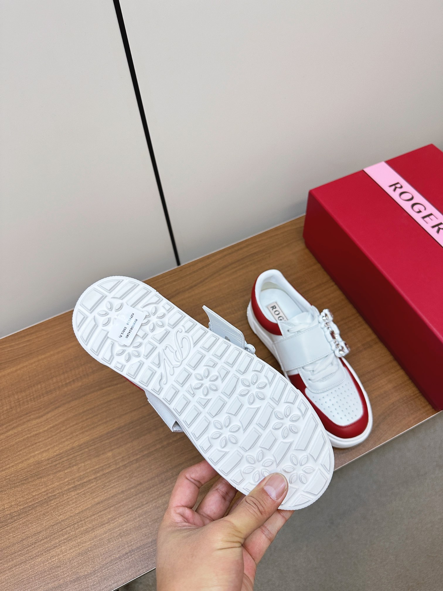 2024 New RV Macalon Shoes: Urban Fashion and Utility in Motion - 图片 9