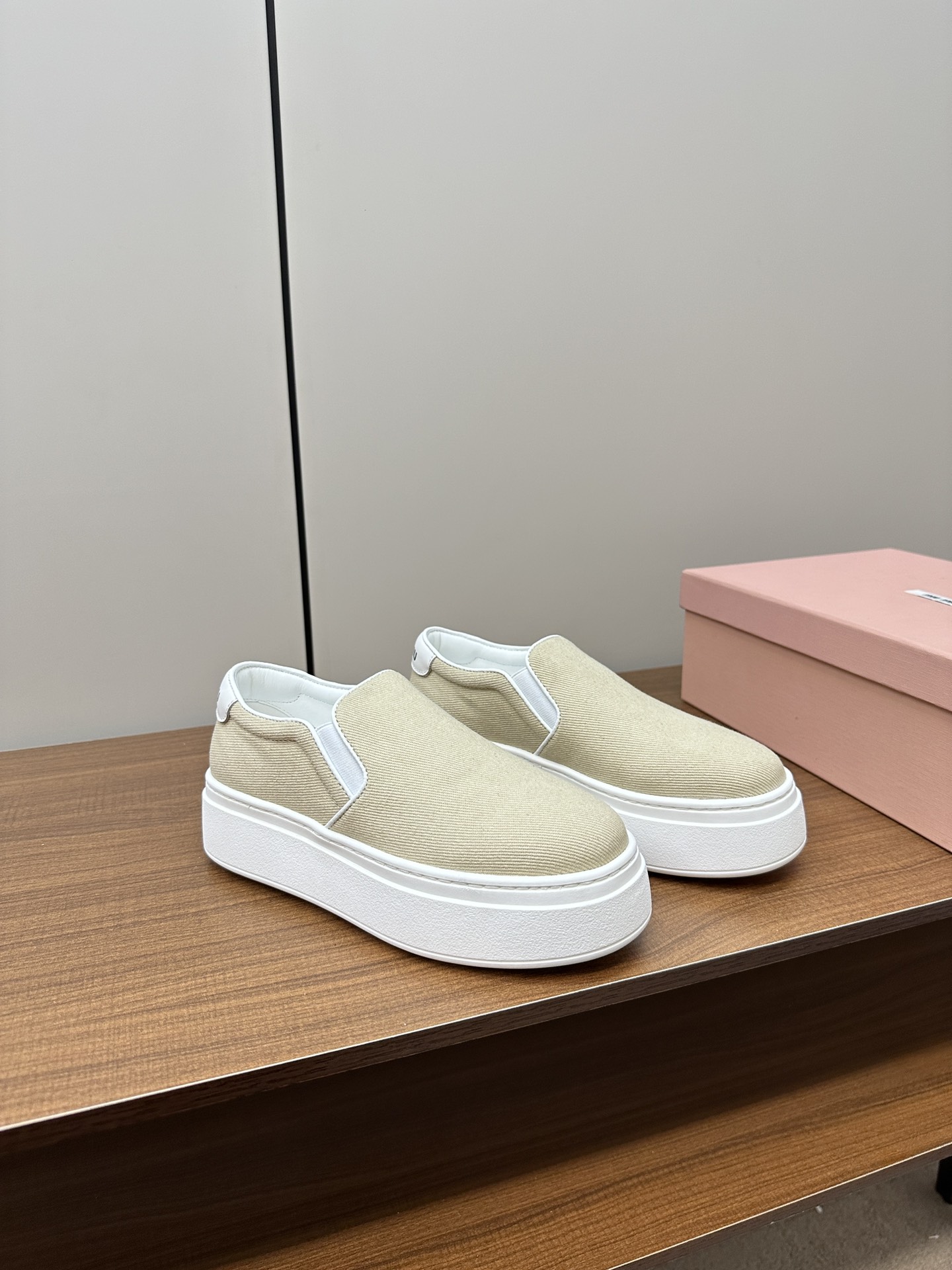 [Miu Miu Women