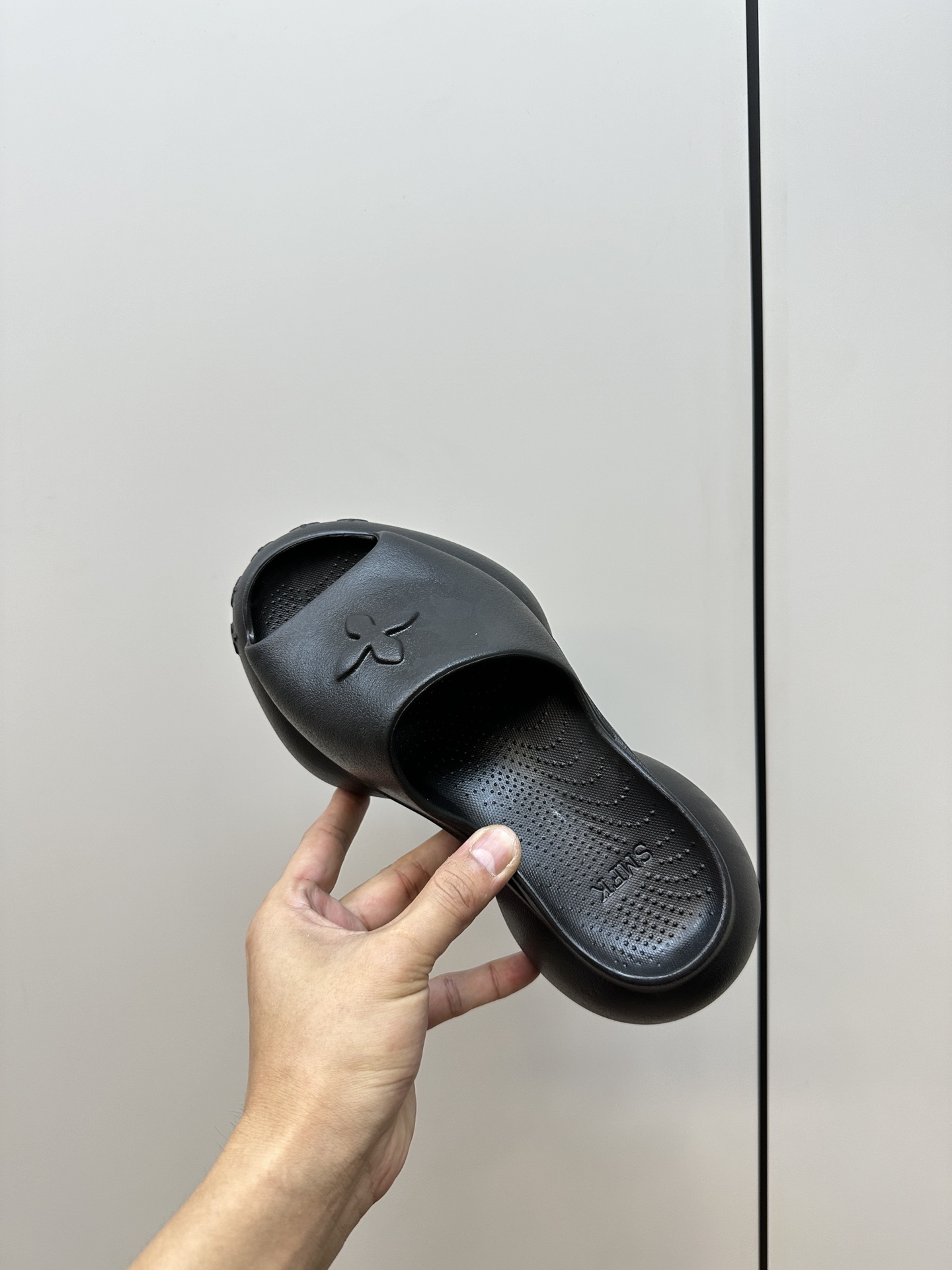 2024 Summer SMFK Thicked Shoes P425: Lightweight, Flexible, Stylish Slippers with Rubber Bubble Material - 图片 7