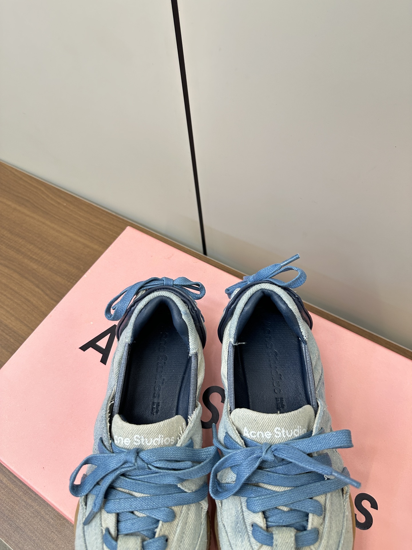 Acne Studios’ Innovative Ballet Shoes with Unique Materials and Design - 图片 8
