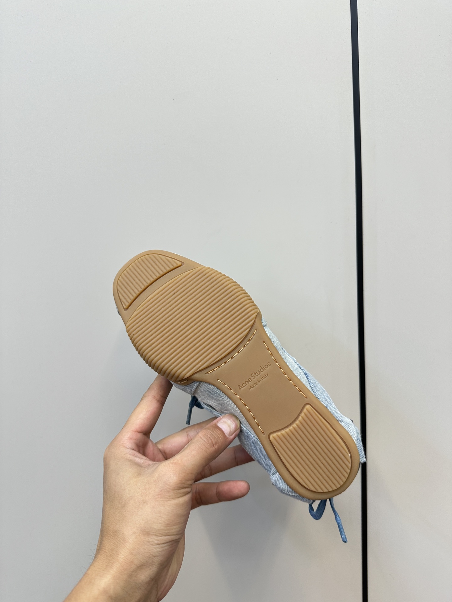 Acne Studios’ Innovative Ballet Shoes with Unique Materials and Design - 图片 9