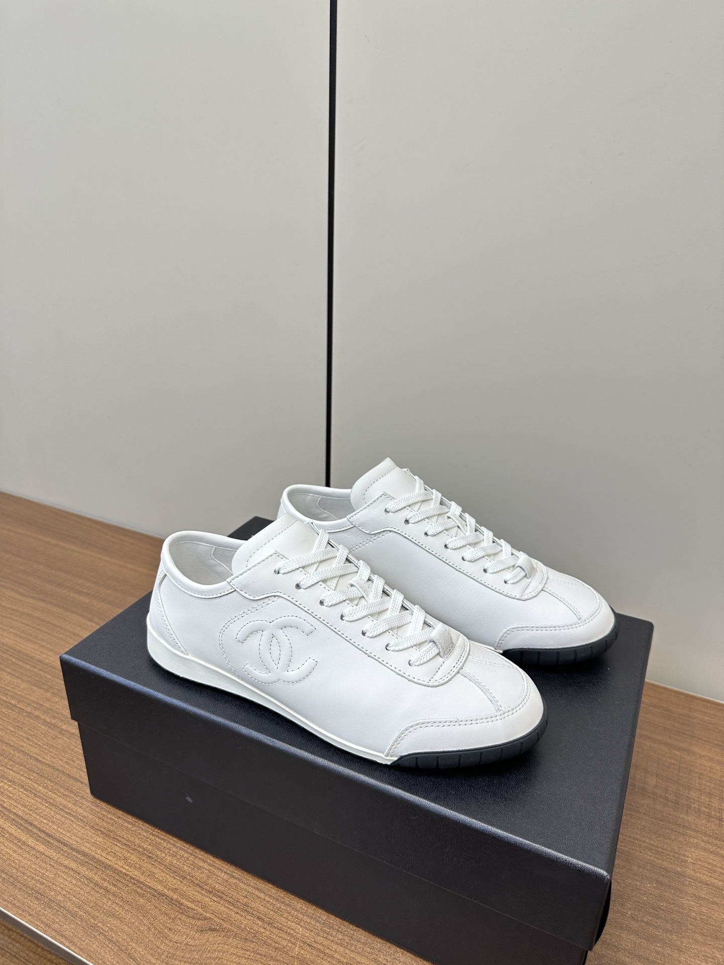 Chanel Haute Couture Classic Luxury Leather Shoe Loafer Shoes 2