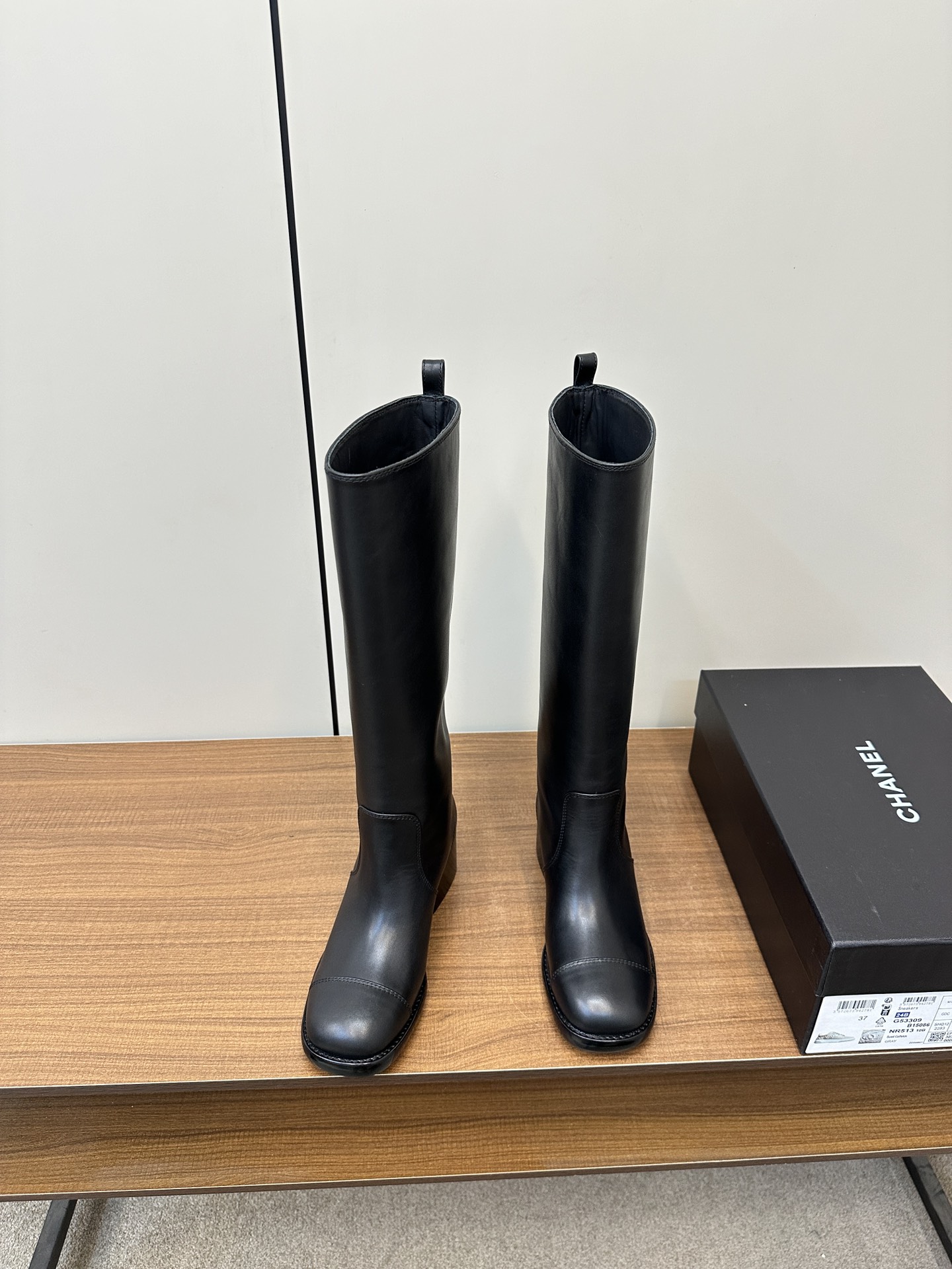 Chanel Botas largas Piel de vaca Cuero Dermis Colección otoño – invierno Fashion