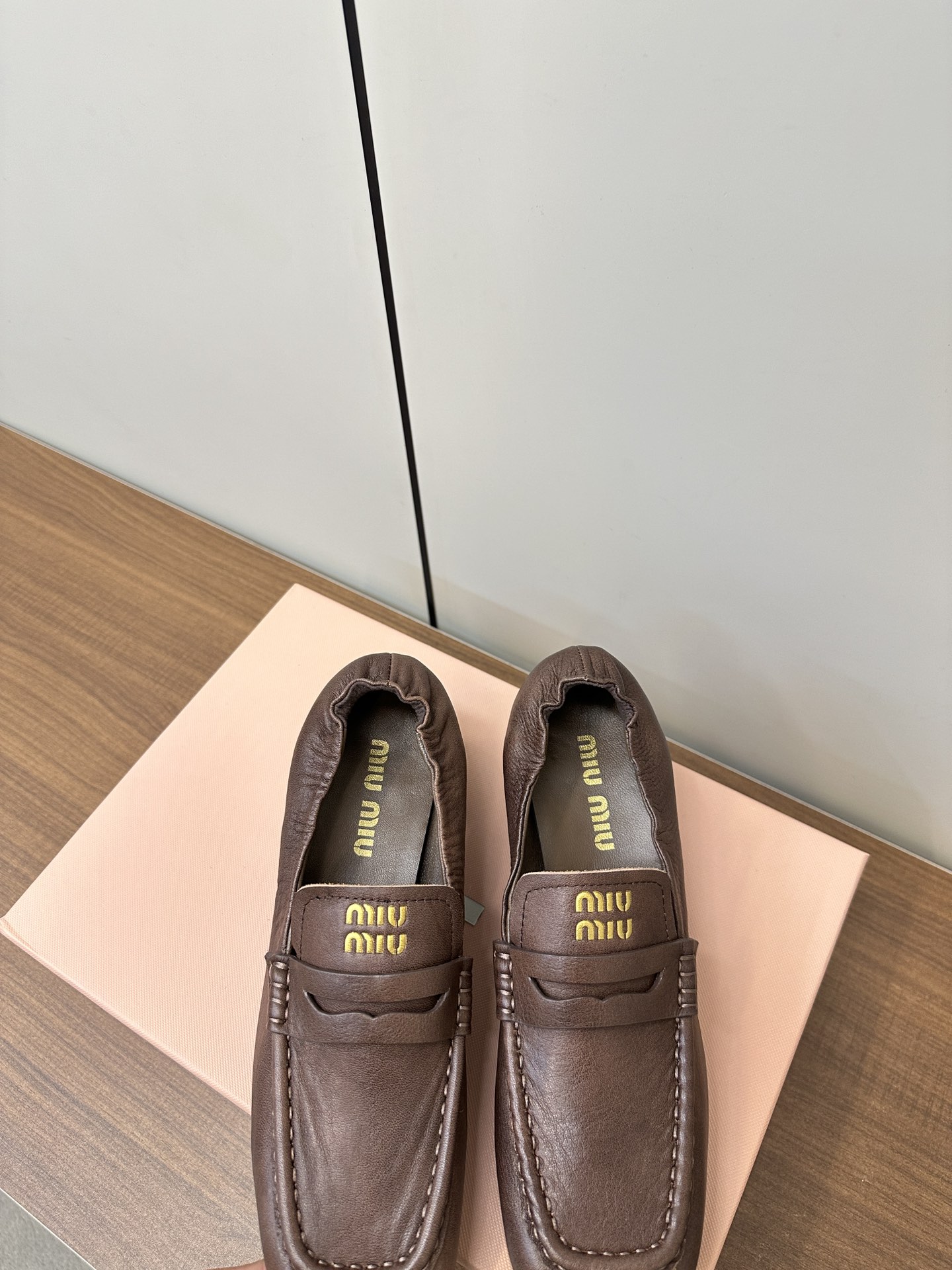 Miu Miu Classic Luxury Leather Shoe Loafer Ref.8EEDCD9D 8