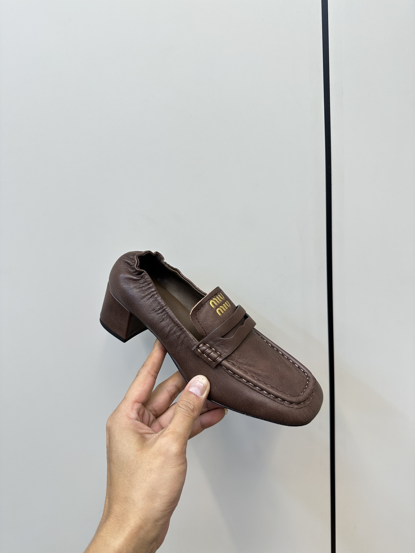Miu Miu Classic Luxury Leather Shoe Loafer Ref.8EEDCD9D 6