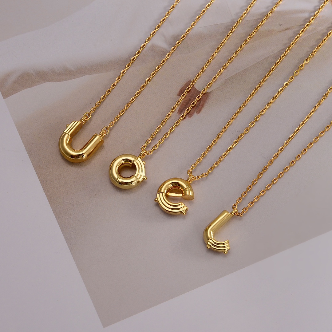 Louis Vuitton Perfect 
 Jewelry Necklaces & Pendants Polishing