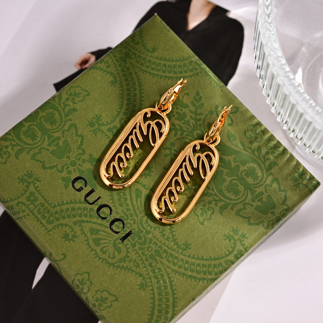 Gucci accessory 6