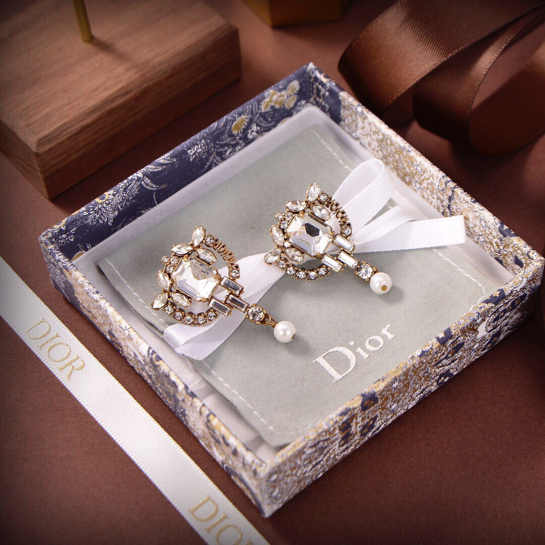 ❤️Nuevo producto❗☀Producto original ☀Aretes de perlas DIOR ☀Mismo material de latón que la tienda, súper con textura