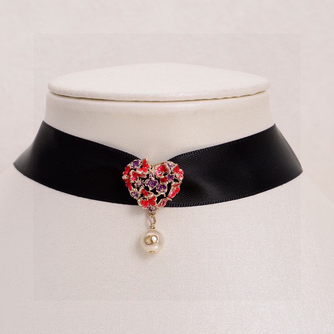 Dior 新品 新款DIOR迪奥项链 一致黄铜材质 有质感