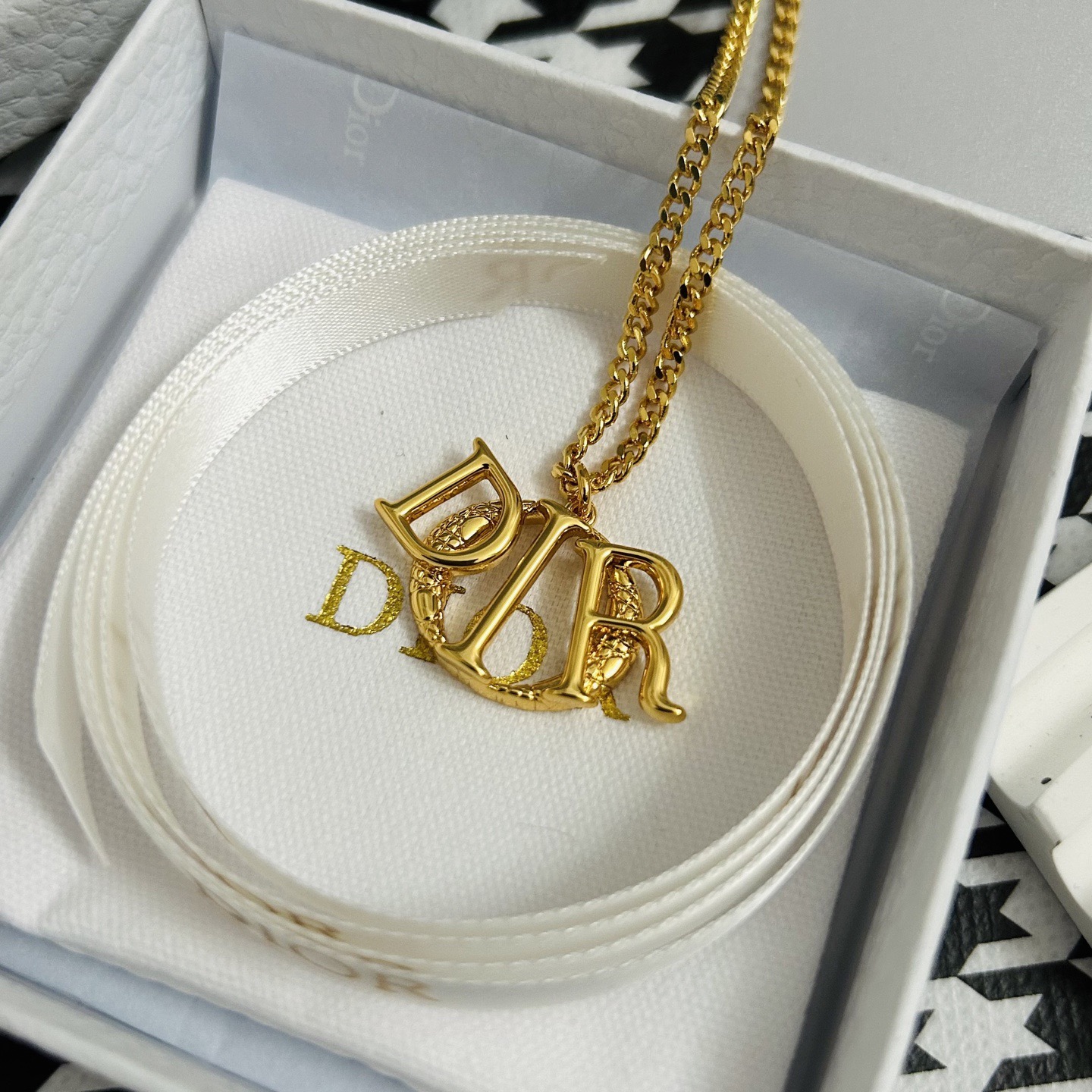 Dior 迪奥 新款项链 一线 都爱的Dior·迪奥 新品