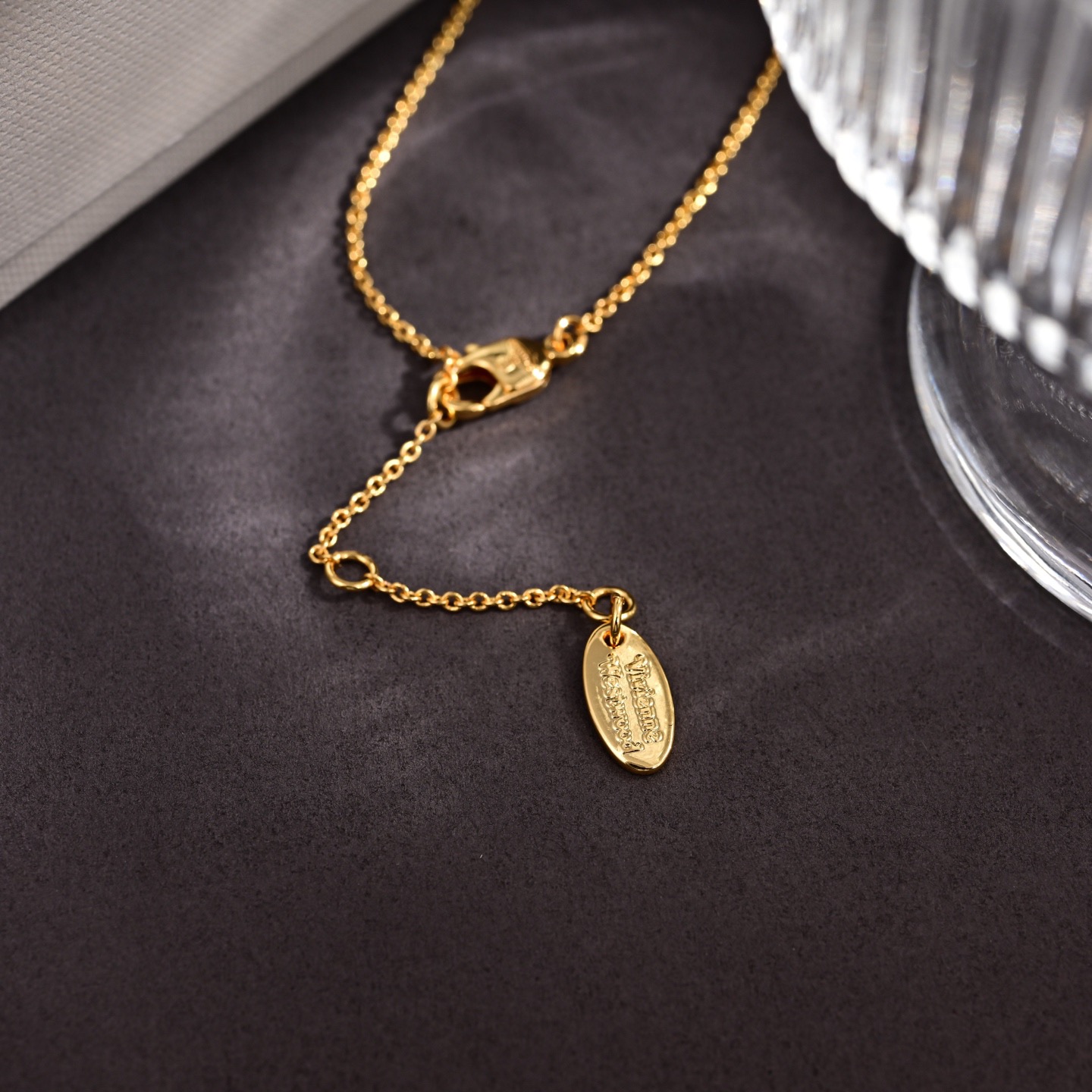 Vivienne Westwood Vivienne Westwood薇薇安西太后土星