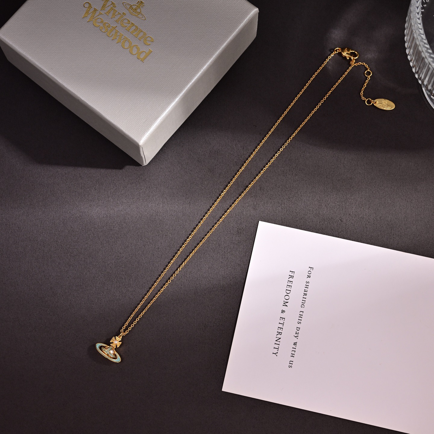 Vivienne Westwood Vivienne Westwood薇薇安西太后土星