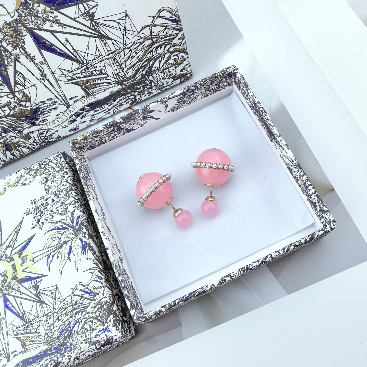 Dior 迪奥 新款 一线 都爱的Dior·迪奥