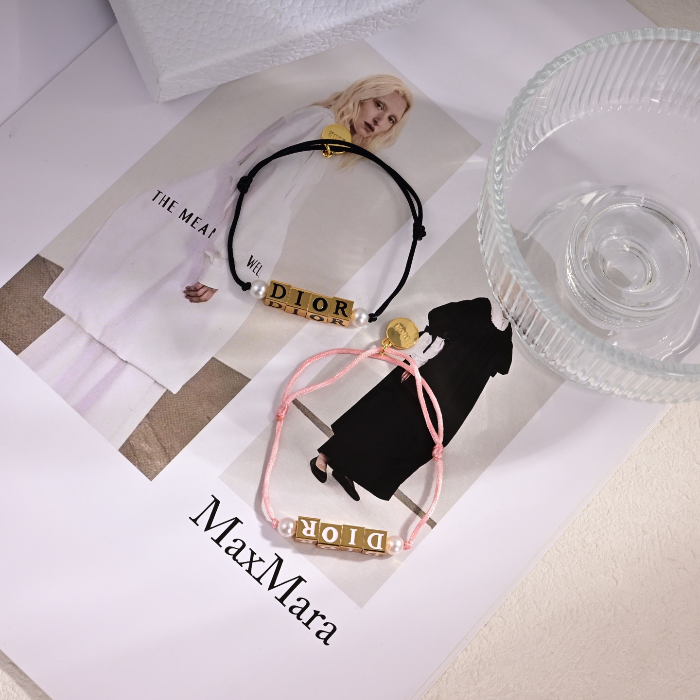 Dior Dior 迪奥 苹果手链 新款上市 美得不要不要的 唯美 浪漫 火爆小红书 精选zp一致材质 超 nice