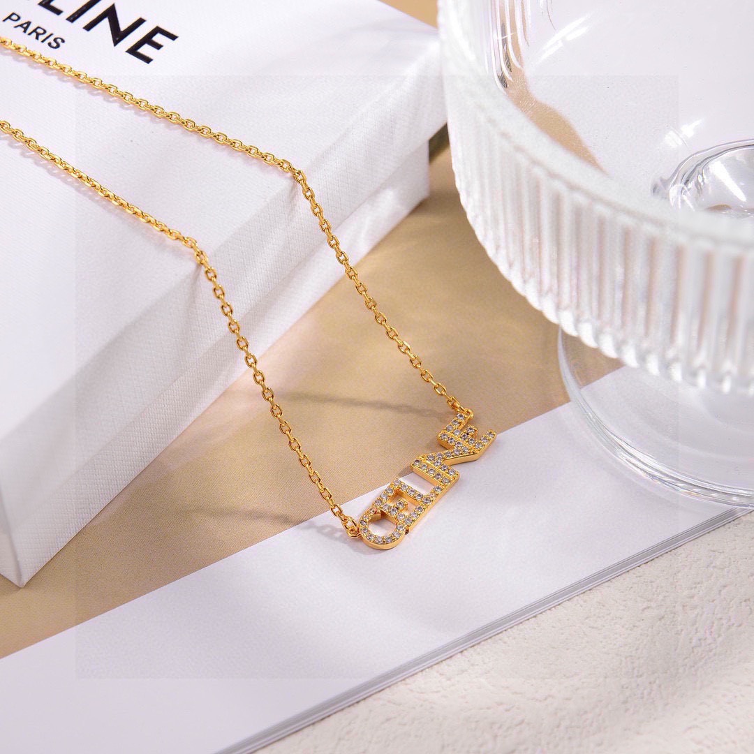 Celine 项链Celine 新款耳环 PRECLOUS新品 简单 耳环 火 设计独特 前卫 美女 款