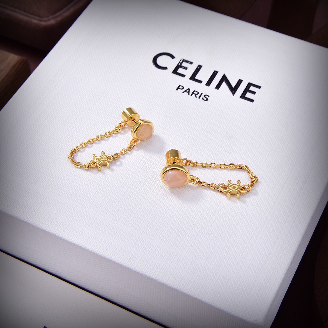 Celine 耳链Celine 新款套装 PRECLOUS新品 简单 火 设计独特 前卫 美女 款