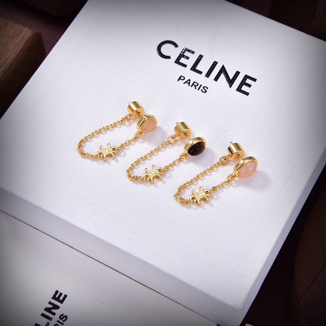 Celine 耳链Celine 新款套装 PRECLOUS新品 简单 火 设计独特 前卫 美女 款