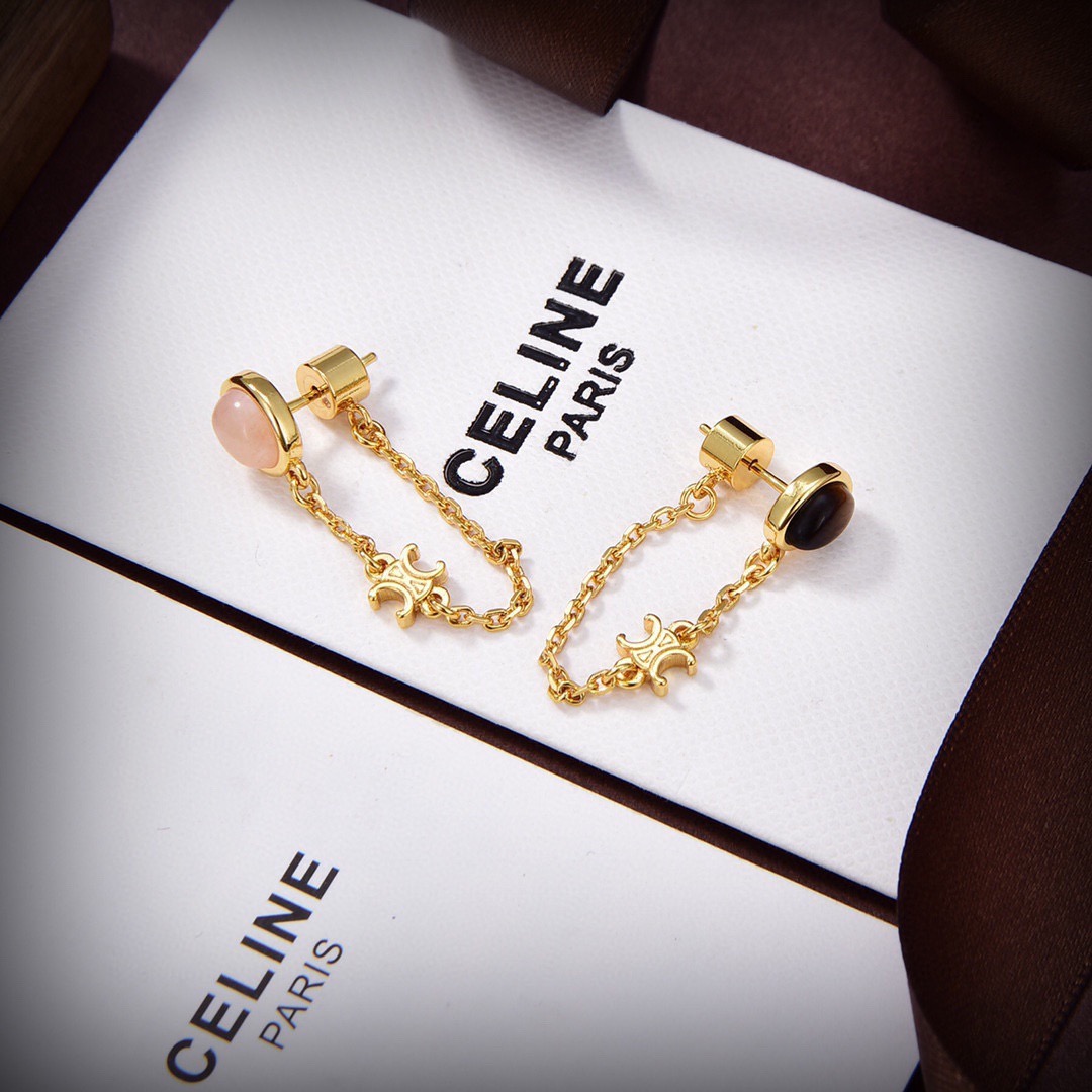 Celine 耳链Celine 新款套装 PRECLOUS新品 简单 火 设计独特 前卫 美女 款