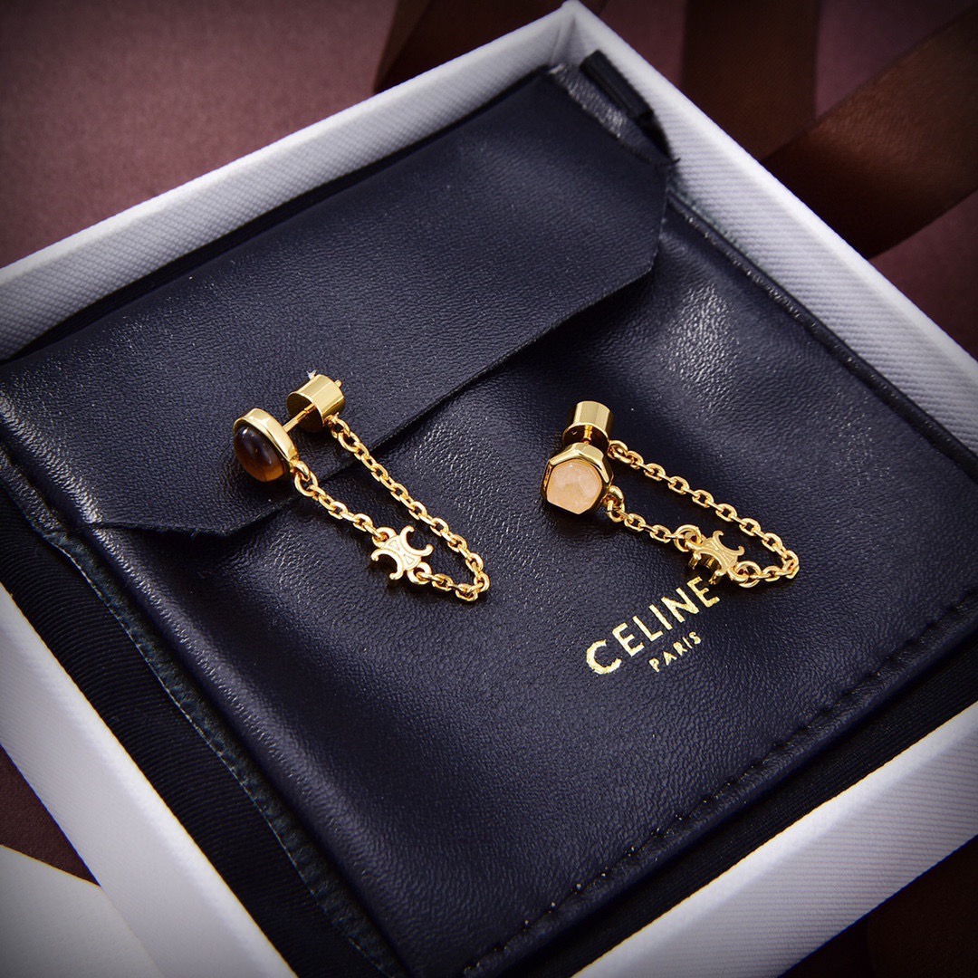 Celine 耳链Celine 新款套装 PRECLOUS新品 简单 火 设计独特 前卫 美女 款
